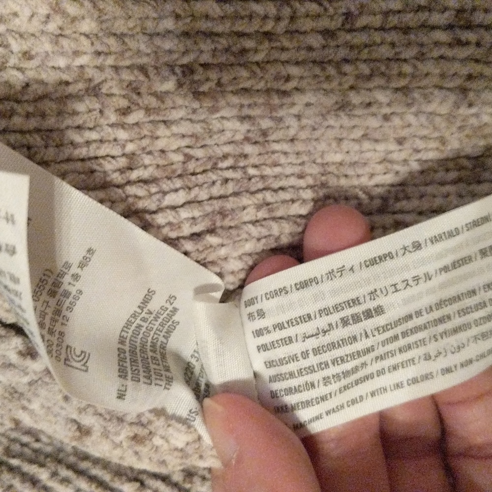 Abercrombie And Fitch Cardigan - Picture 3 of 4